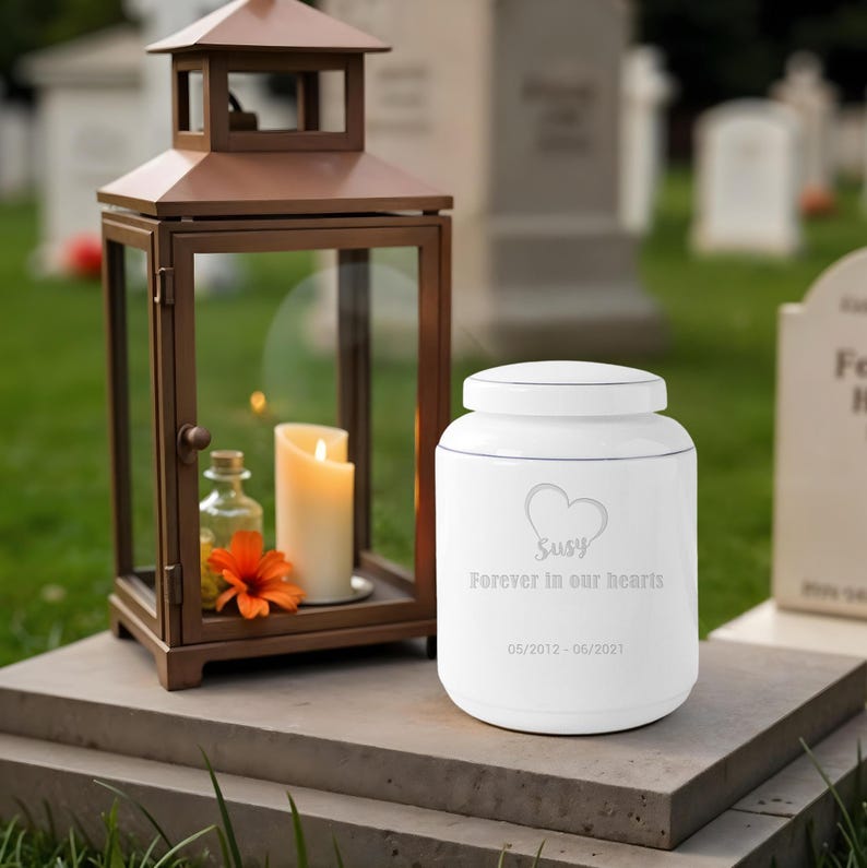 Custom Pet Urn with Engraved Text - Personalized Pet Urns for Dogs & Cats - Pet Memorial Gift for In Loving Memory