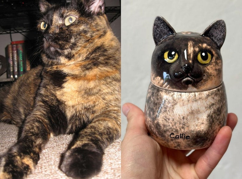 Tortoiseshell Cat Portrait | Pet Urn for Ashes | Personalised Cremation Urn with Lid | Cat and Dog Mom Lover | Memorial Gift | Pet Loss Gift